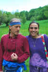 Incontro_viaggiatori_Liberi_Cervarezza_(Re)_18-19-20_maggio_2012_025.jpg (2327370 byte)