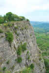 Incontro_viaggiatori_Liberi_Cervarezza_(Re)_18-19-20_maggio_2012_044.jpg (2569722 byte)