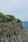Incontro_viaggiatori_Liberi_Cervarezza_(Re)_18-19-20_maggio_2012_045.jpg (2460987 byte)