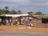 Mozambico_per_strada.JPG (2473090 byte)