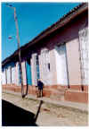 Trinidad, viejo en la calle.jpg (145870 byte)