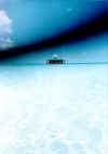 Isla Mujeres, la casa galleggiante, 2000.jpg (57331 byte)