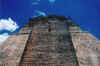 Uxmal, piramide, 1998.jpg (148735 byte)