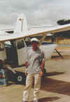 Michele prima del volo da La Paragua a Canaima, 20-01-02.jpg (115219 byte)